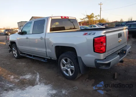 2018 Chevrolet Silverado 1500 2Lt z USA, uszkodzony, nr VIN 3GCUKREC8JG381970